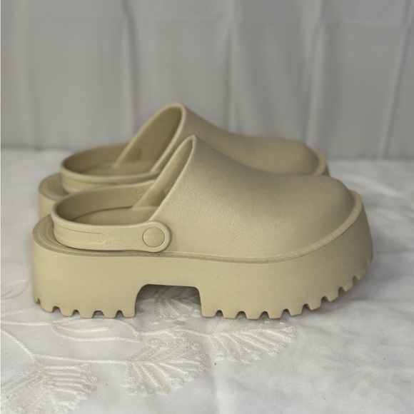 Cream Platform Clogs - Picture 7 of 12